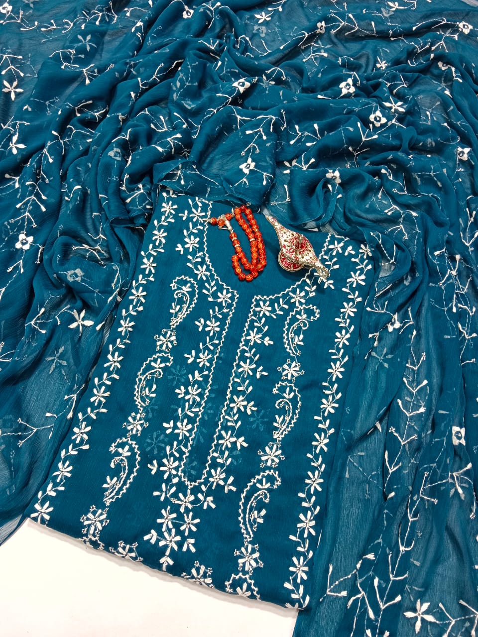 Chikankari with Full Jall Dupatta